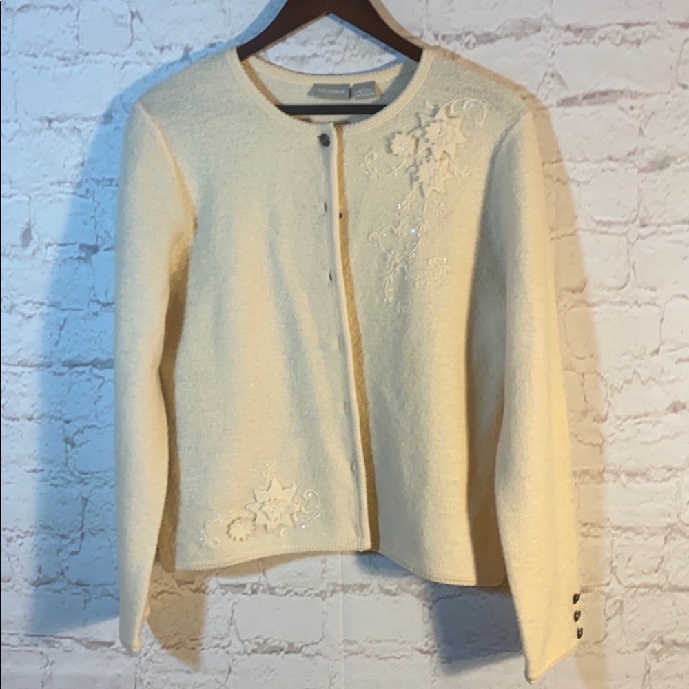 NWT FIELD GEAR CREAM CARDIGAN W/FLOWER & SEQUINS